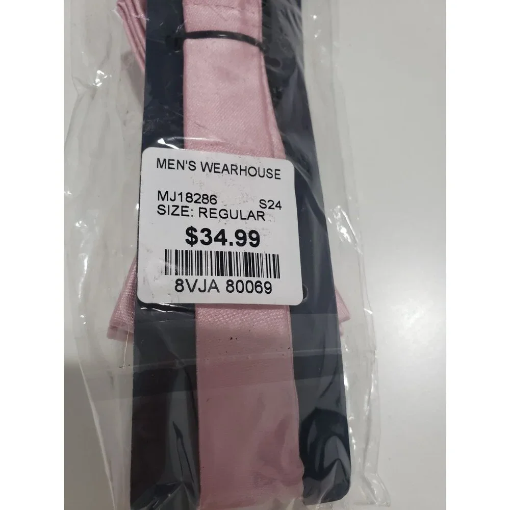 Egara Pre-Tied Formal Bow Tie in‎ Pink